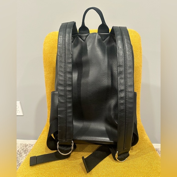 MAT & NAT Backpack - Picture 3 of 3